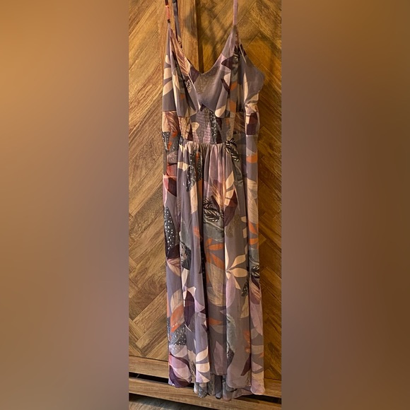 Dress - Picture 3 of 8